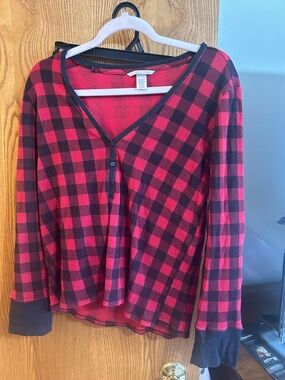 Victoria's Secret Red and Black Buffalo Plaid Henley xl